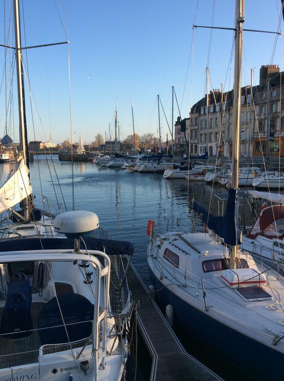Appartement Le Notre Dame Honfleur Exterior photo